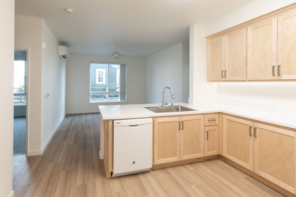 Sunflower Hill at Irby Ranch 2 Bedroom Apartment Kitchen